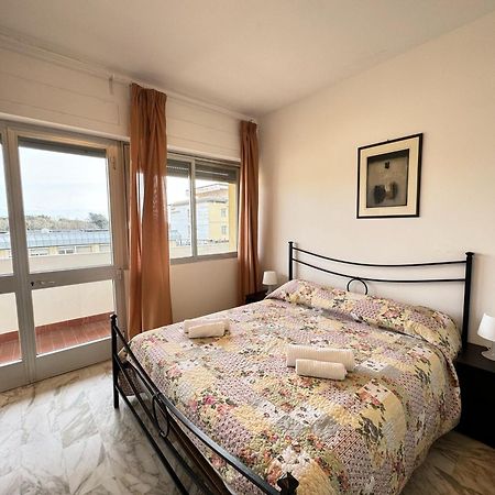Imperiale Apartment Tirrenia Exteriör bild