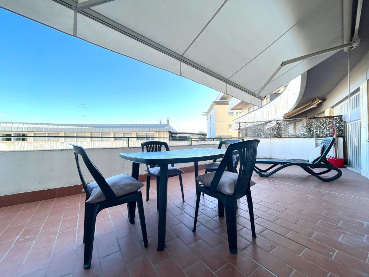 Imperiale Apartment Tirrenia Exteriör bild