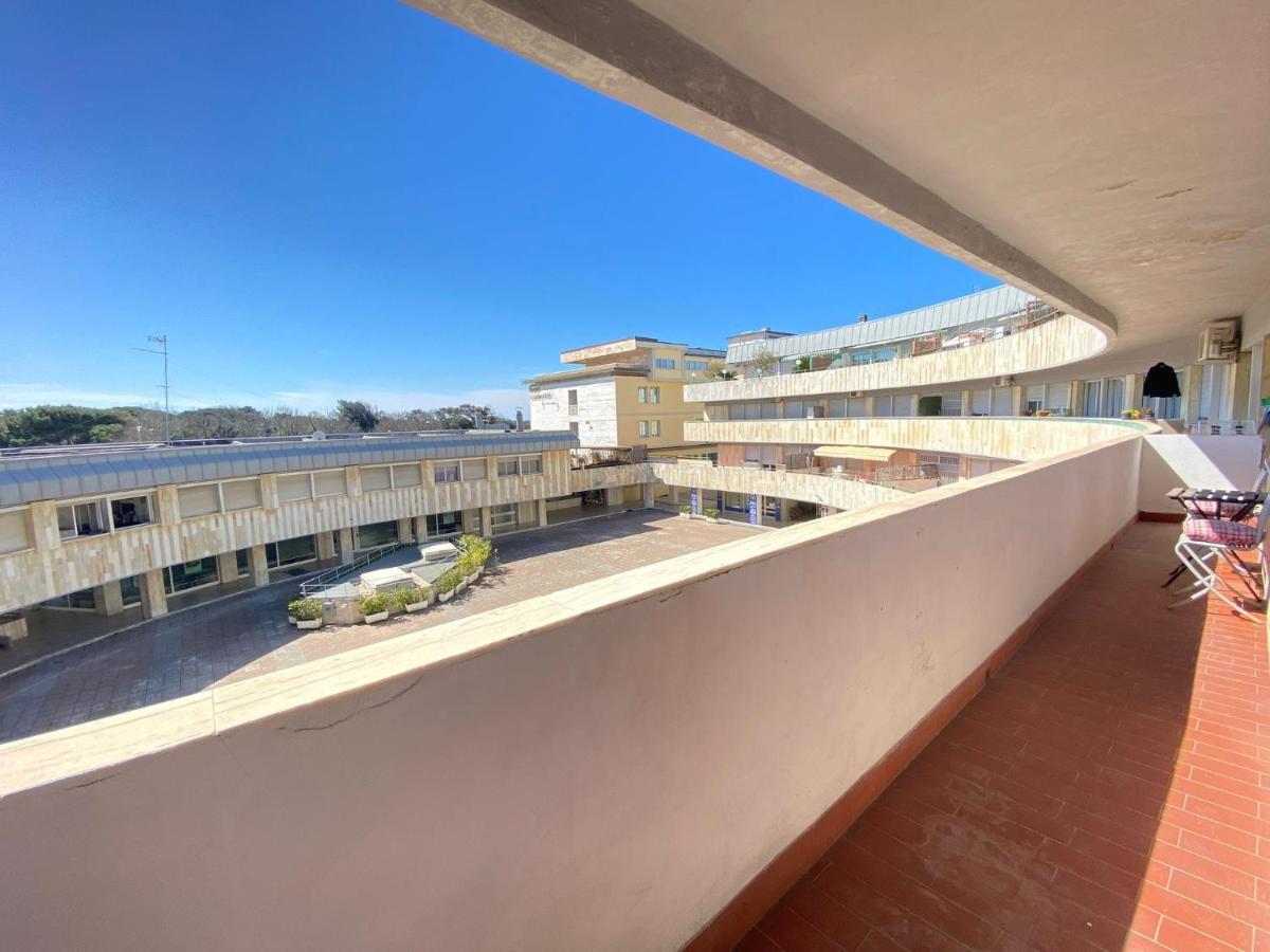 Imperiale Apartment Tirrenia Exteriör bild
