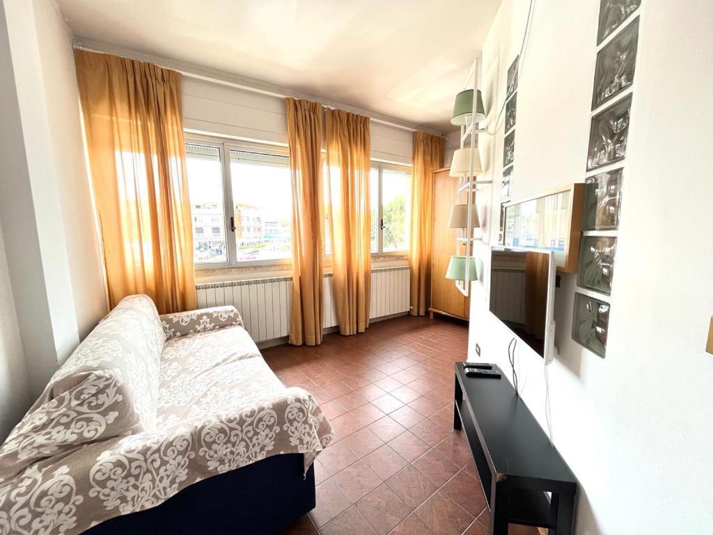 Imperiale Apartment Tirrenia Exteriör bild