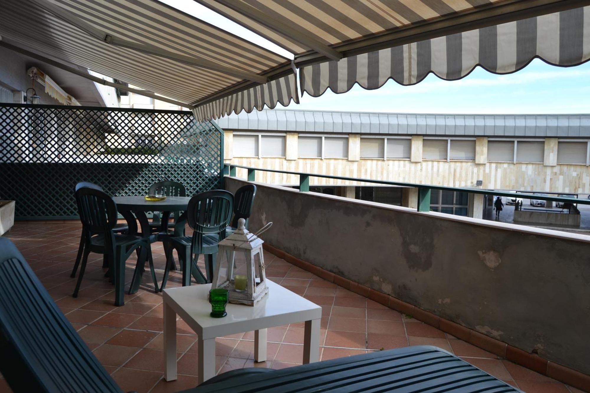 Imperiale Apartment Tirrenia Exteriör bild